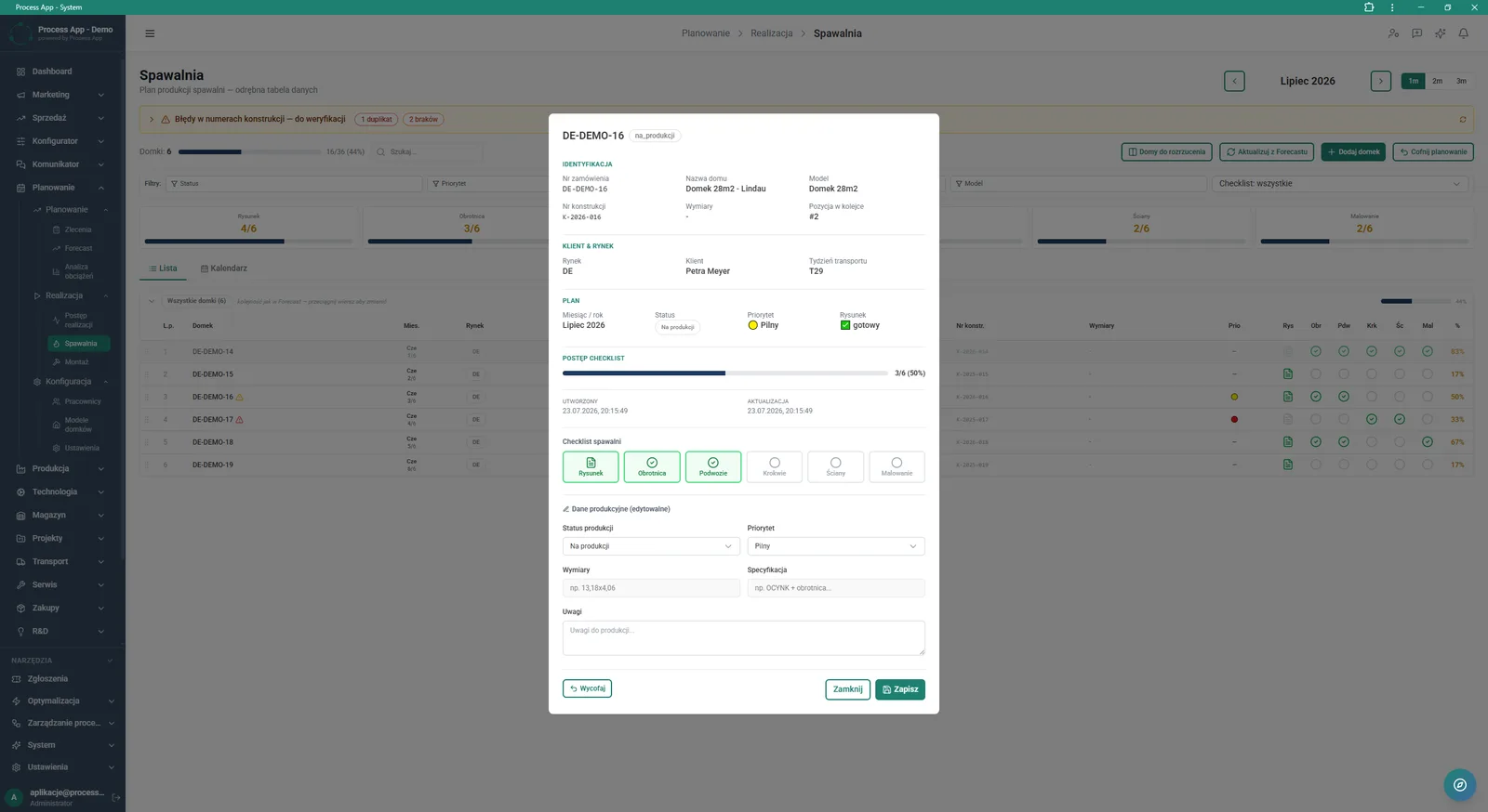 The screen shows an open modal window with details of order DE-DEMO-16 in the Welding view, including identification data, customer and plan information, checklist progress, and editable production data forms.