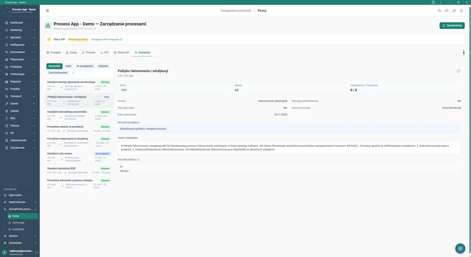 Process Management screen in the Company area with the Standards tab active, showing the list of procedures plus detailed information and the content of the selected standard.