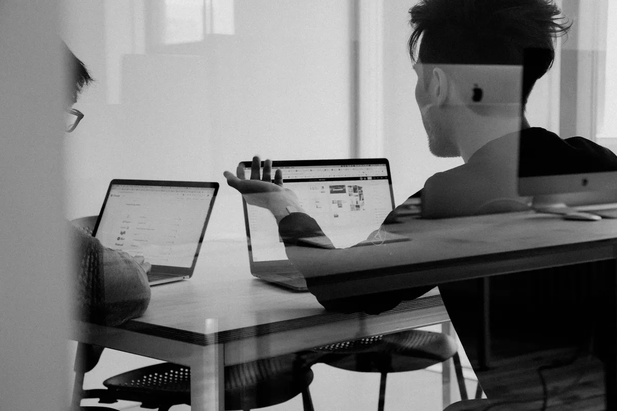 Customisation of process applications - tailoring to business needs